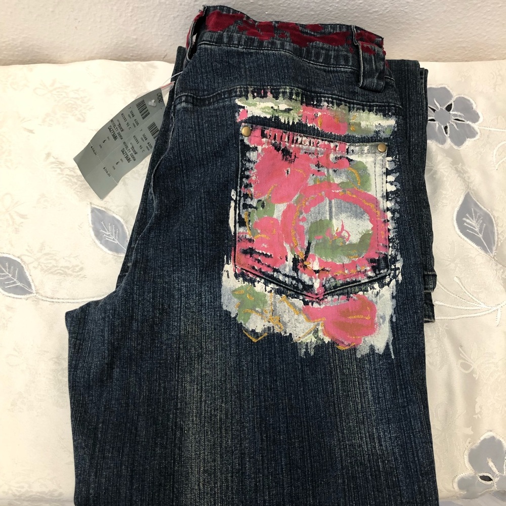 Cache Novelty Denim with Design on Waist and Pockets Women's Size 6 Dark Wash - Picture 8 of 16